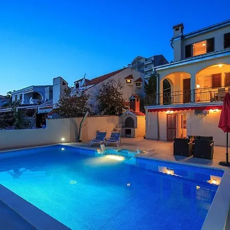 בית נופש House Karla